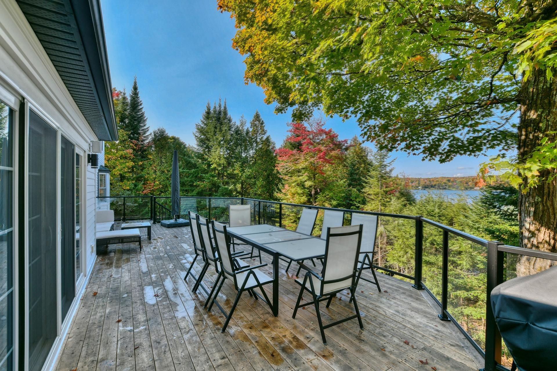 Terrasse - 135 Ch. Fournel, Sainte-Anne-Des-Lacs, QC - Outdoor With Exterior