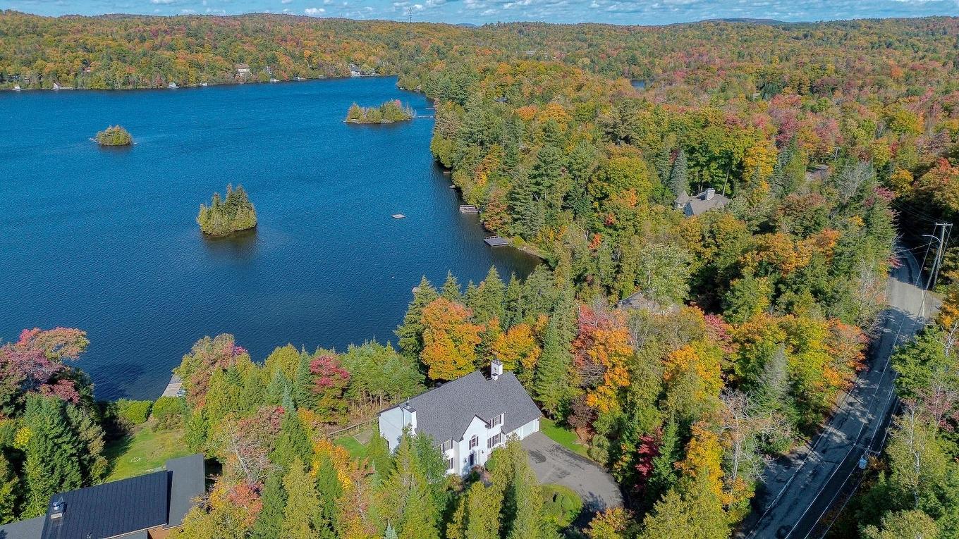 Photo aérienne - 135 Ch. Fournel, Sainte-Anne-Des-Lacs, QC - Outdoor With Body Of Water With View