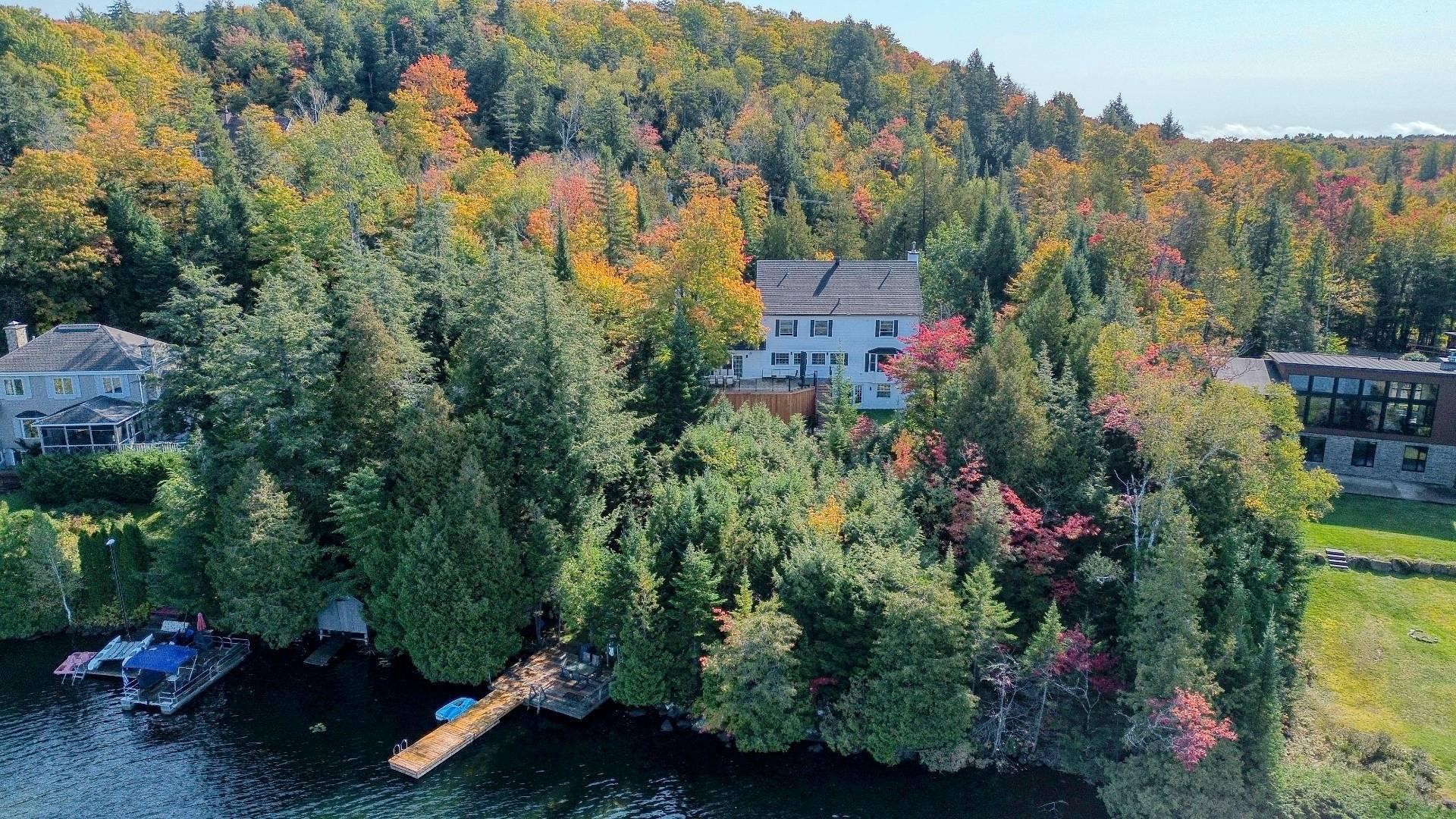 Photo aérienne - 135 Ch. Fournel, Sainte-Anne-Des-Lacs, QC - Outdoor With View