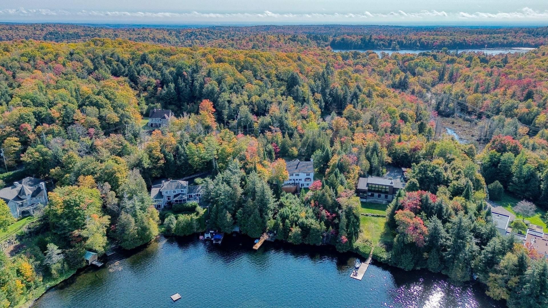 Photo aérienne - 135 Ch. Fournel, Sainte-Anne-Des-Lacs, QC - Outdoor With Body Of Water With View