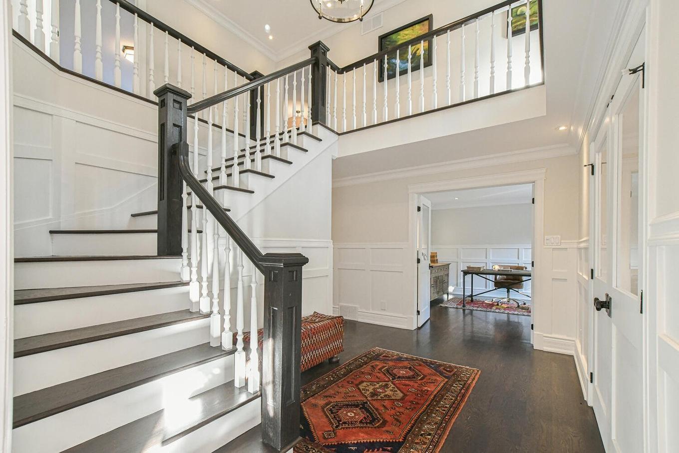 Hall d'entrée/Vestibule - 135 Ch. Fournel, Sainte-Anne-Des-Lacs, QC - Indoor Photo Showing Other Room