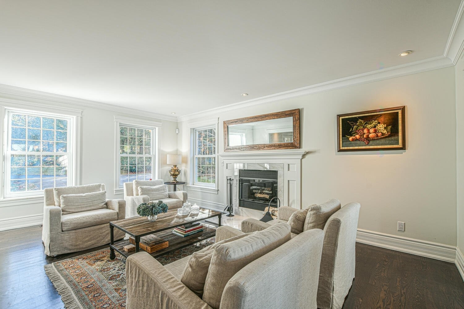 Salon - 135 Ch. Fournel, Sainte-Anne-Des-Lacs, QC - Indoor Photo Showing Living Room With Fireplace