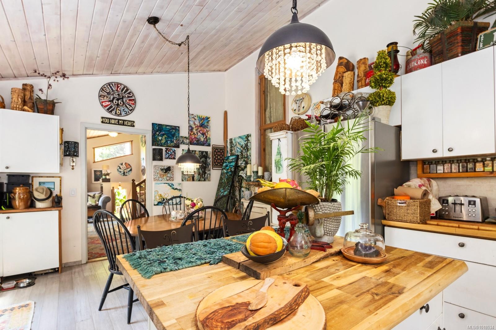 2470 North End Rd, Salt Spring, BC