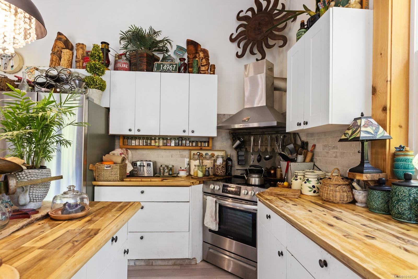 2470 North End Rd, Salt Spring, BC