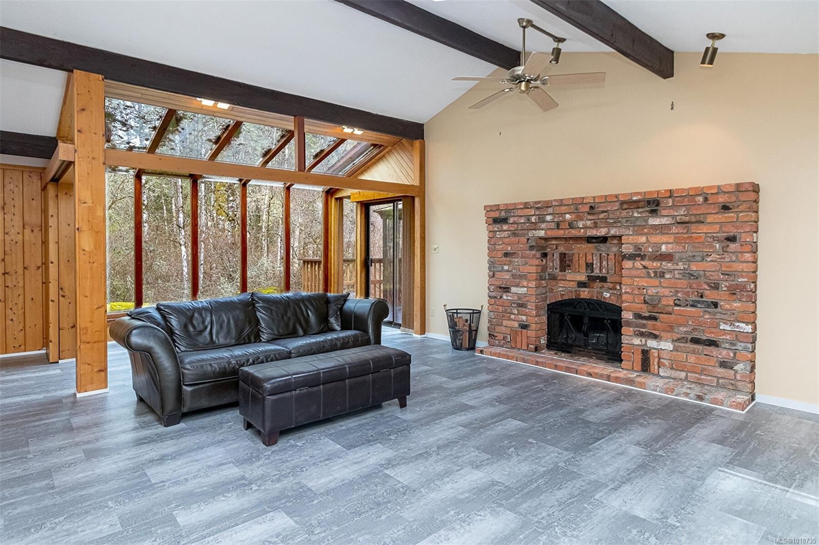 2298 Munn Rd, Highlands, BC