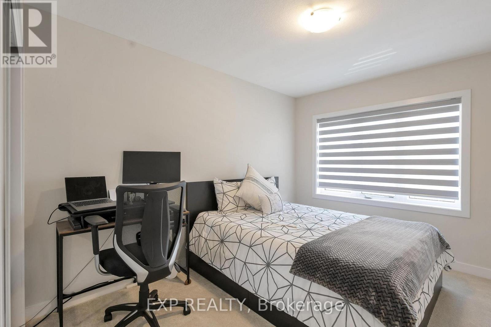6 Sundin Drive, Haldimand, ON - Indoor Photo Showing Bedroom