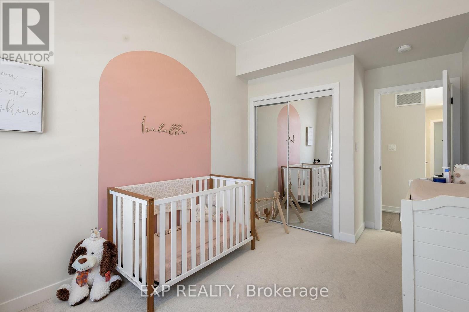 6 Sundin Drive, Haldimand, ON - Indoor Photo Showing Bedroom