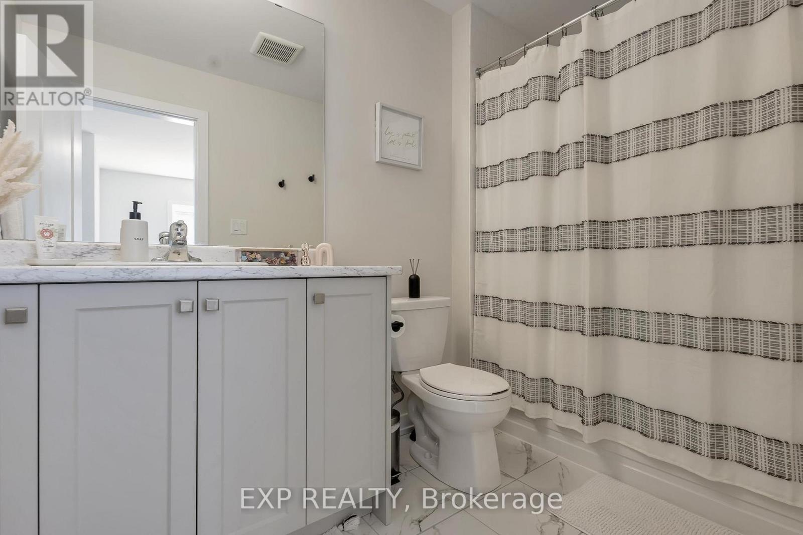 6 Sundin Drive, Haldimand, ON - Indoor Photo Showing Bathroom