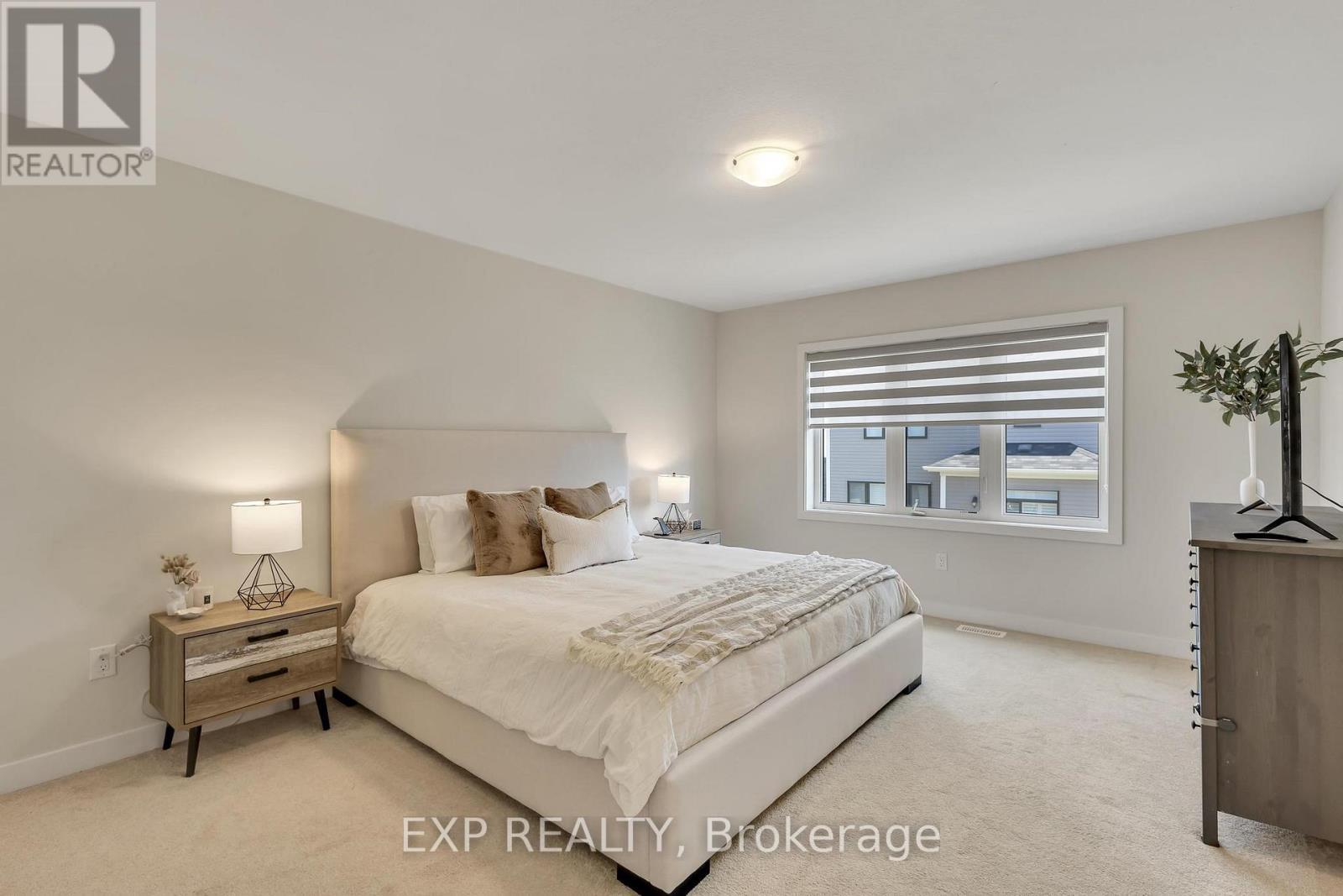 6 Sundin Drive, Haldimand, ON - Indoor Photo Showing Bedroom