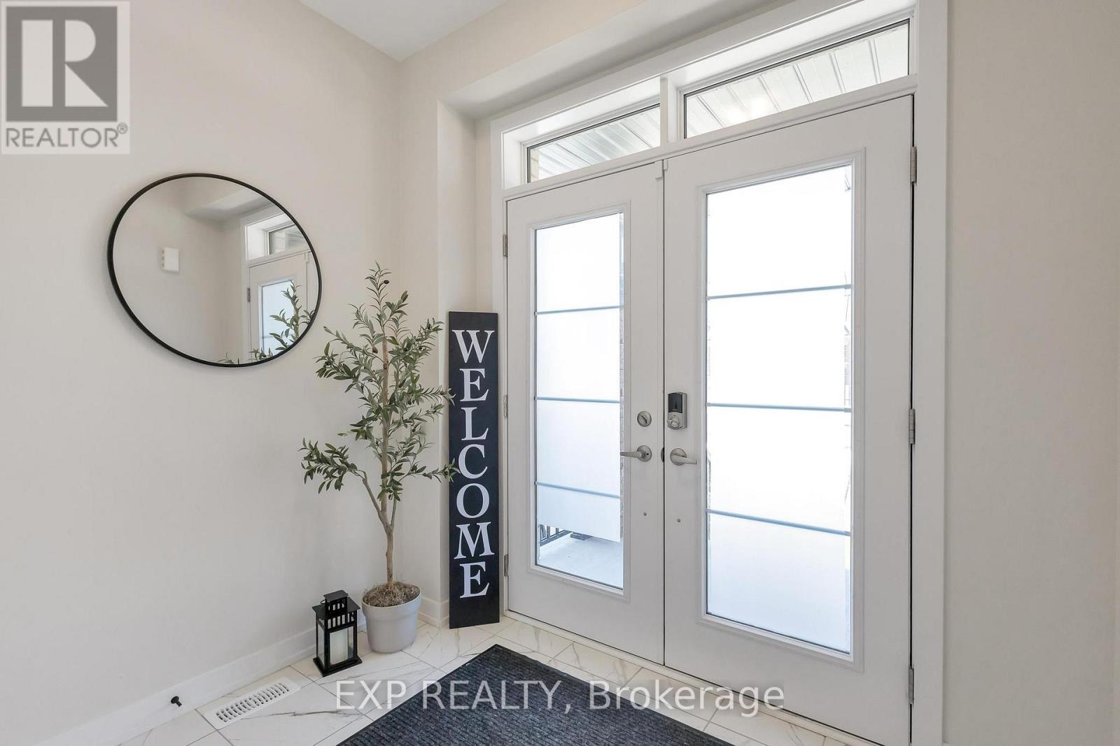 6 Sundin Drive, Haldimand, ON - Indoor Photo Showing Other Room