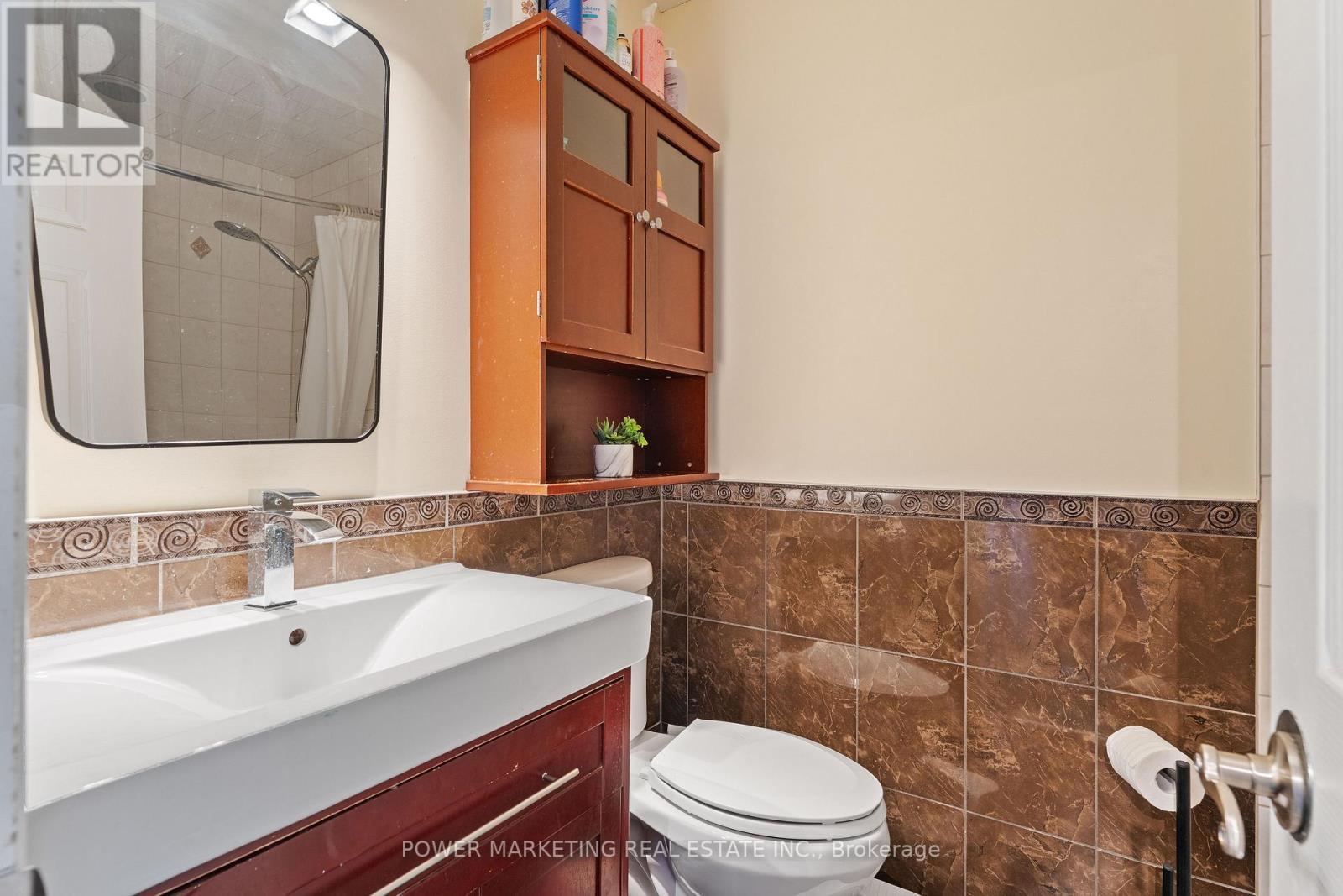 1809 Chopin Place, Ottawa, ON - Indoor Photo Showing Bathroom