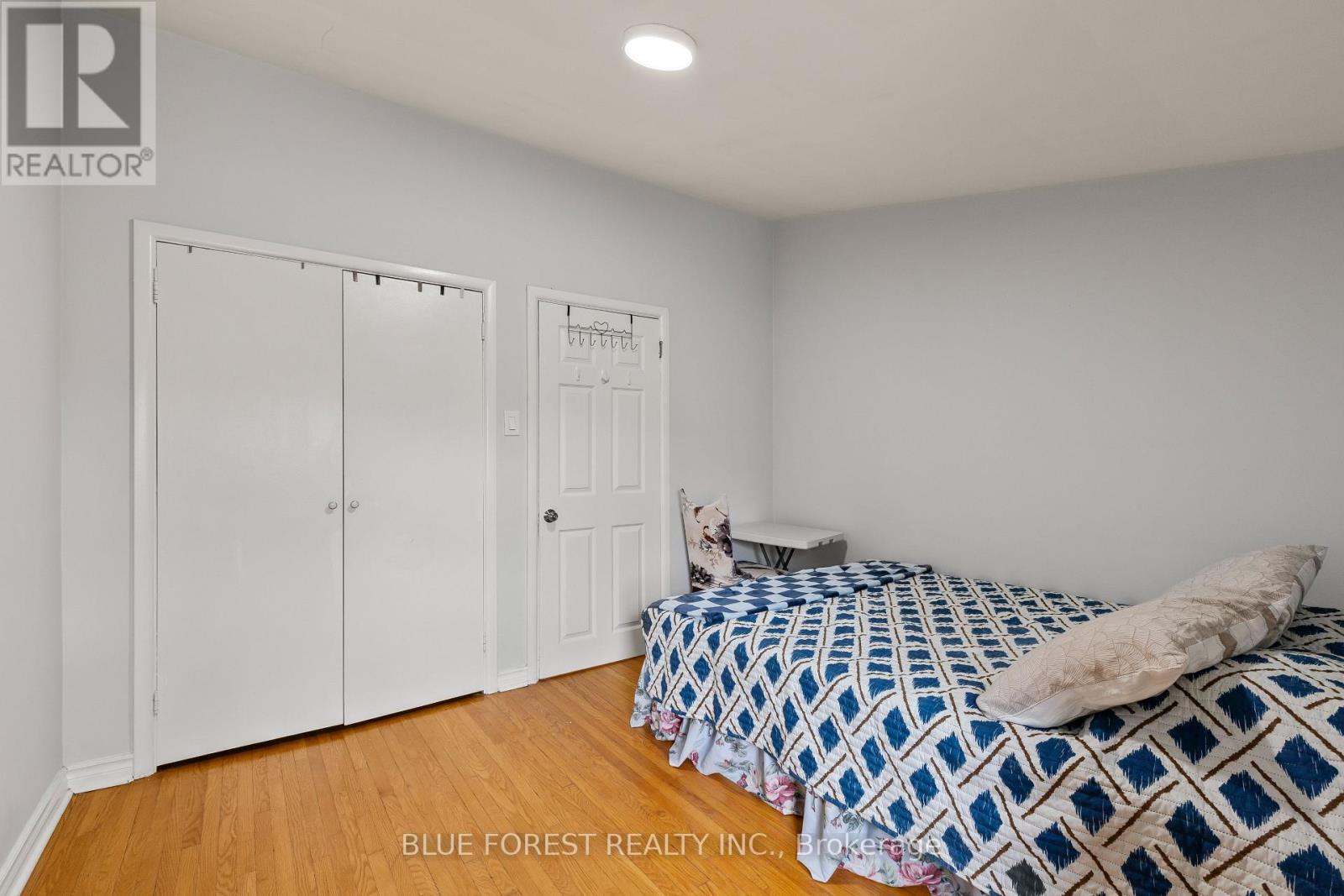 63 Arbour Glen Crescent, London East (East A), ON - Indoor Photo Showing Bedroom