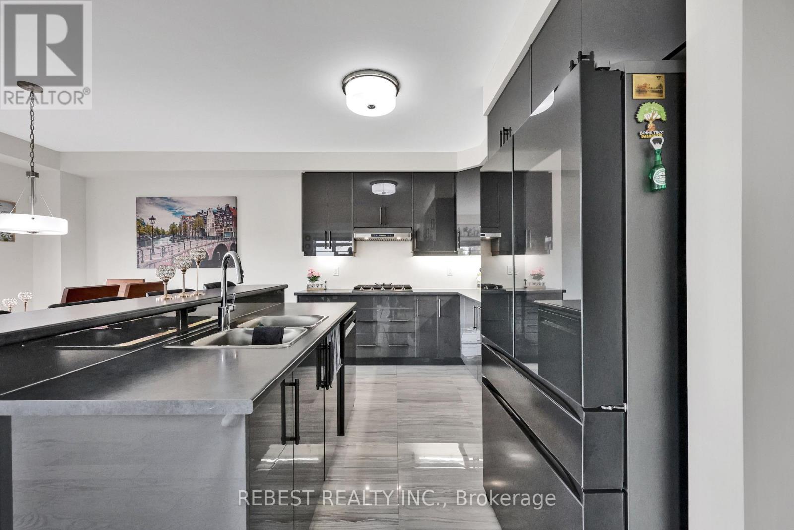 130 Hitchman Street, Brant, ON - Indoor Photo Showing Kitchen With Double Sink With Upgraded Kitchen