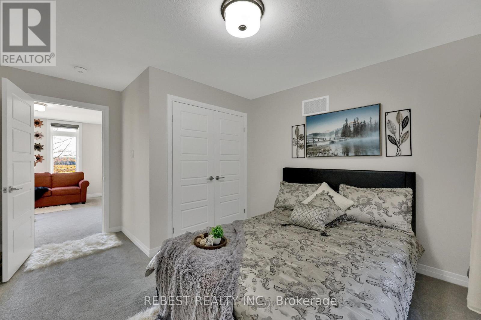 130 Hitchman Street, Brant, ON - Indoor Photo Showing Bedroom