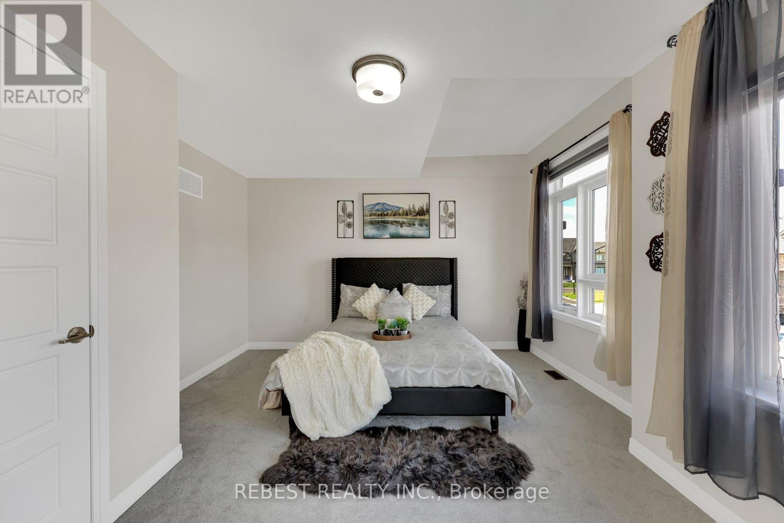 130 Hitchman Street, Brant, ON - Indoor Photo Showing Bedroom