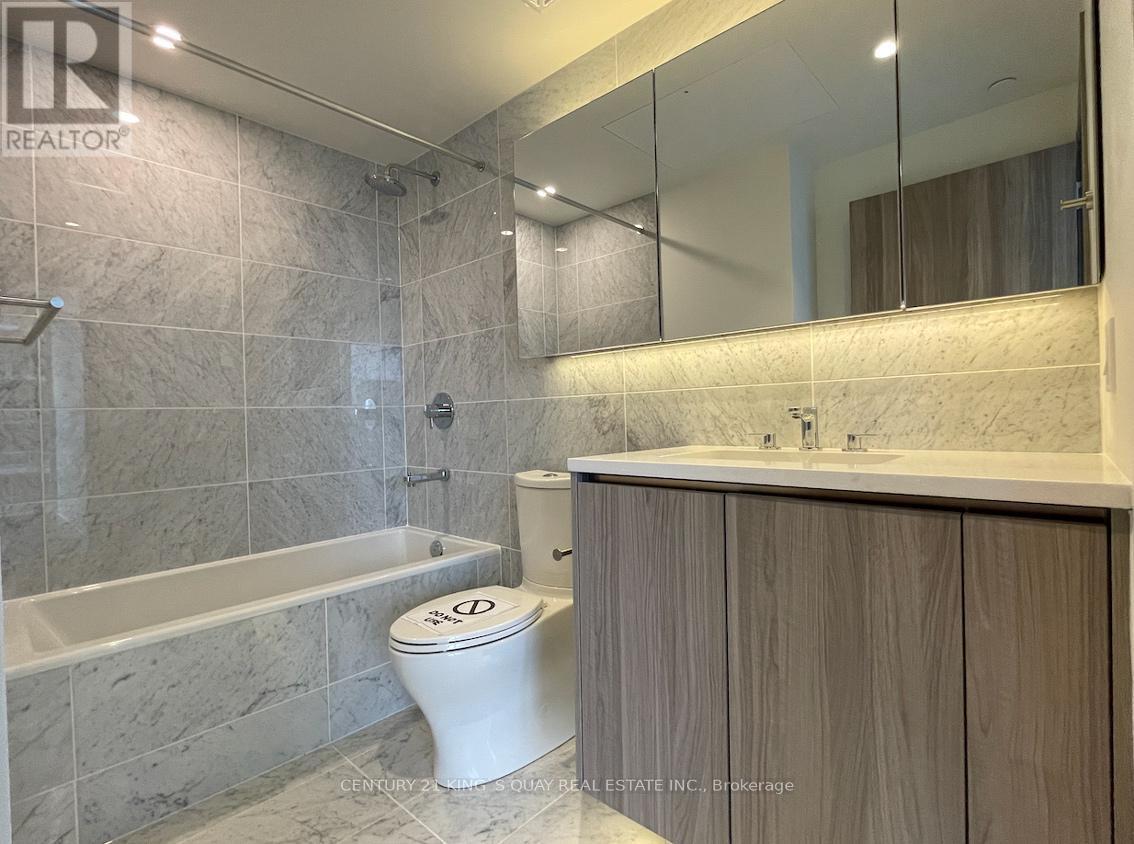 1209 - 85 Mcmahon Drive, Toronto, ON - Indoor Photo Showing Bathroom