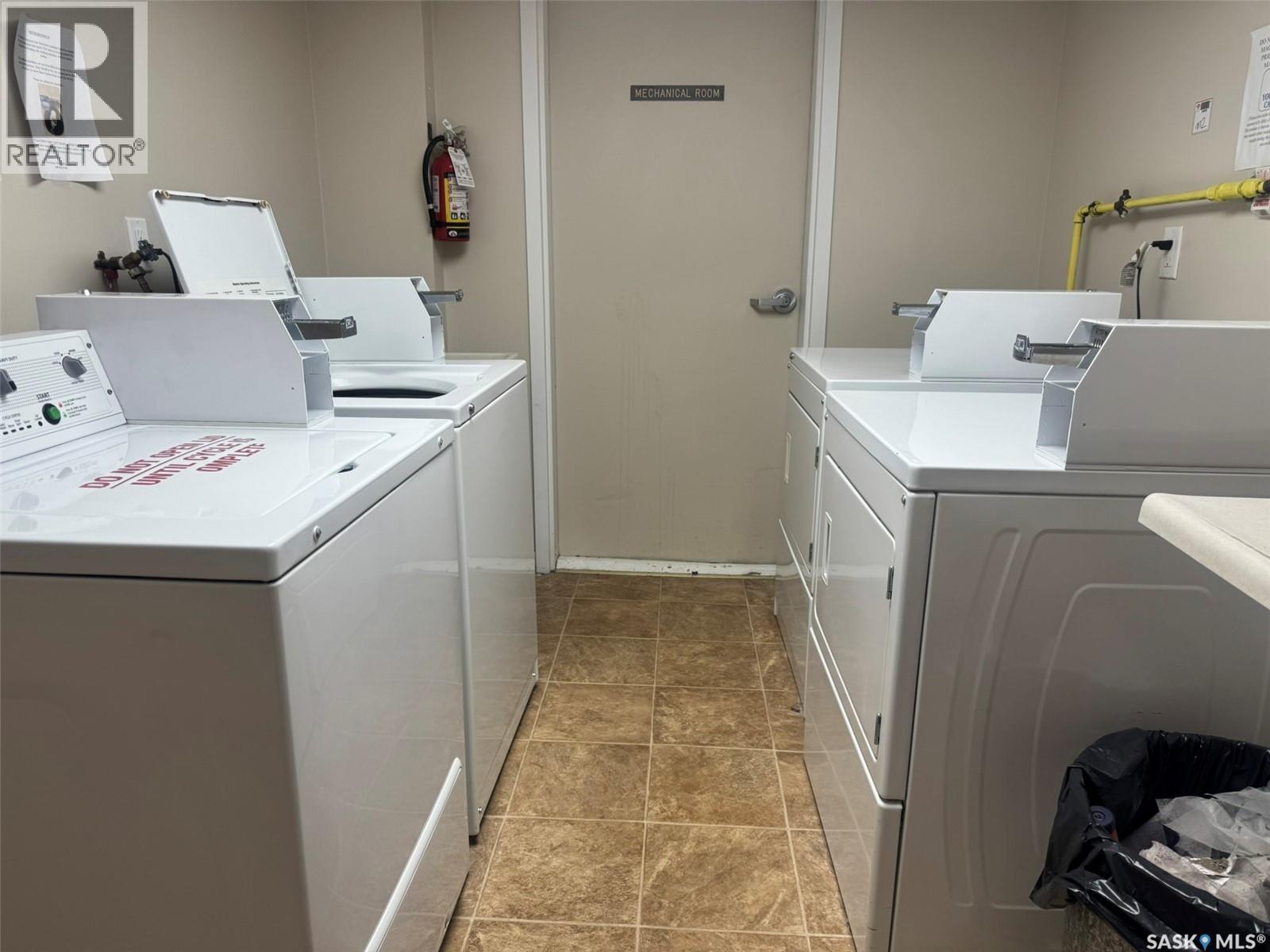 207 1808 Eaglesham Avenue, Weyburn, SK - Indoor Photo Showing Laundry Room