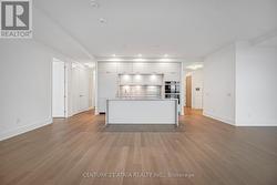 806 - 397 ROYAL ORCHARD BOULEVARD Markham, ON L3T 0H3