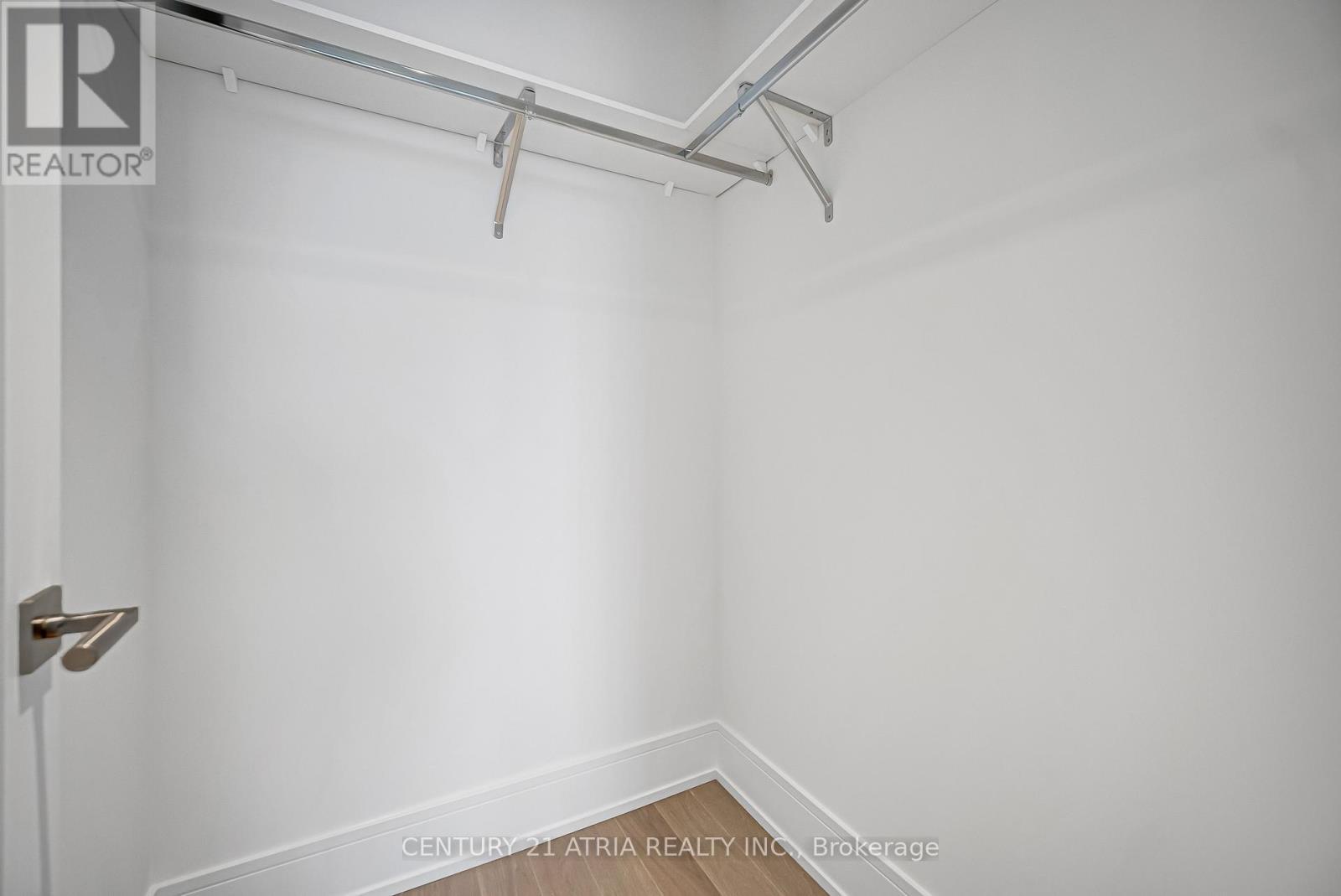 806 - 397 Royal Orchard Boulevard, Markham, ON - Indoor With Storage