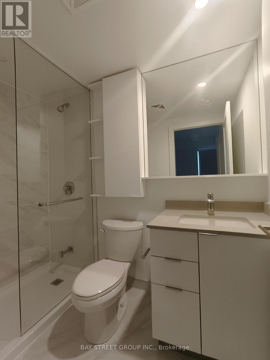 303 - 8 Cedarland Drive, Markham, ON - Indoor Photo Showing Bathroom