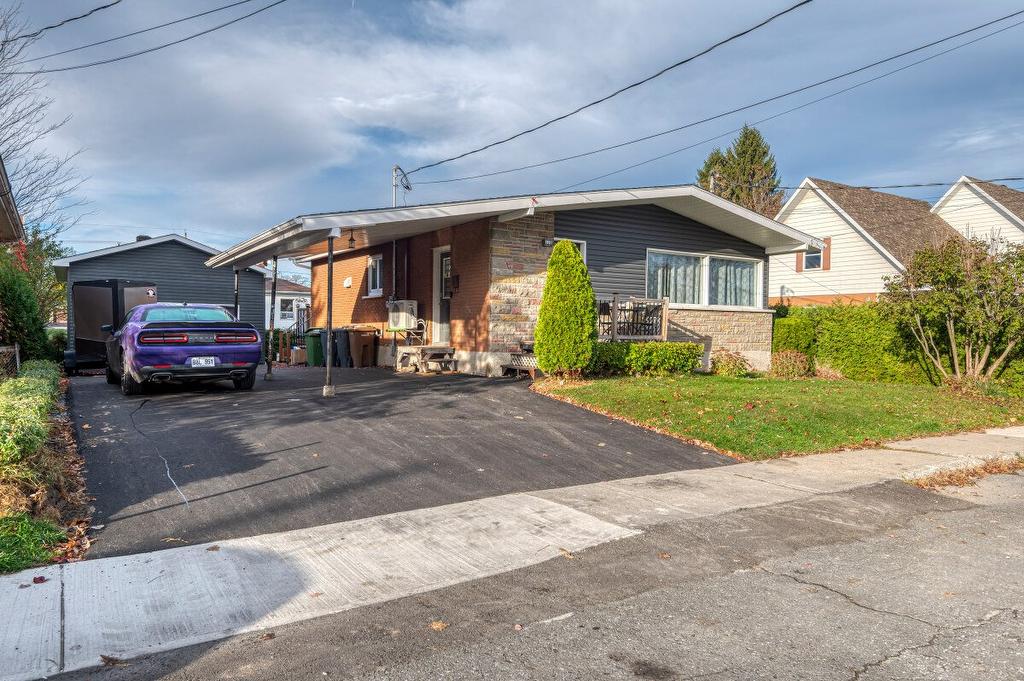 Façade - 1150 Rue Chabanel, Drummondville, QC - Outdoor