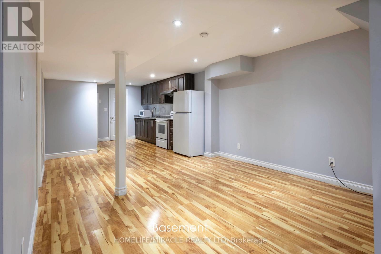 Lower - 12 Gill Crescent, Ajax, ON - Indoor Photo Showing Other Room