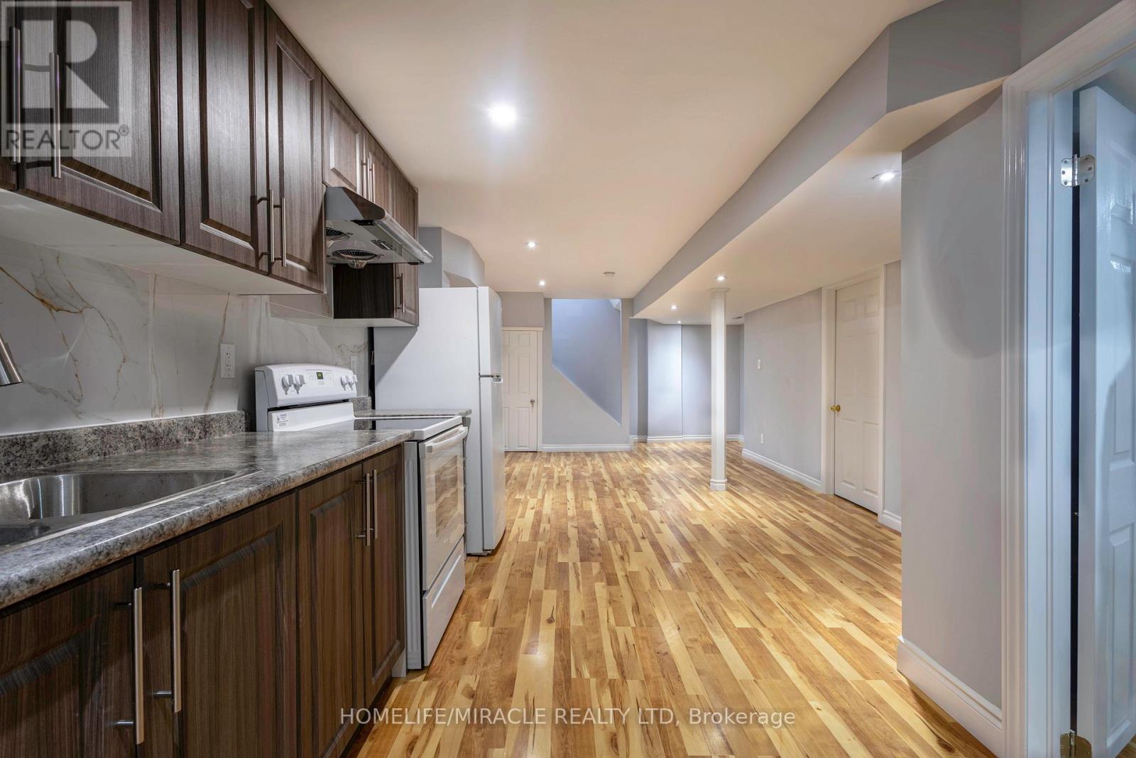Lower - 12 Gill Crescent, Ajax, ON - Indoor Photo Showing Kitchen