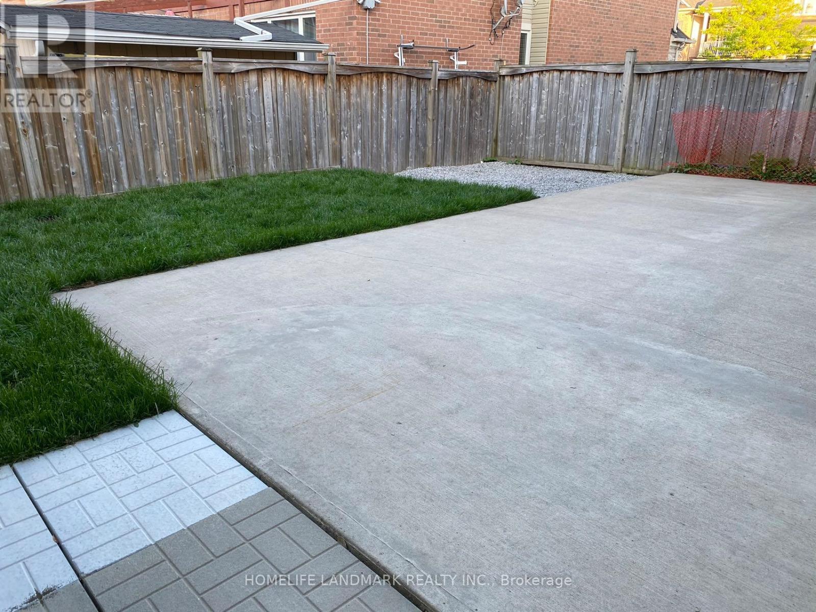 259 Mostar Street, Whitchurch-Stouffville, ON - Outdoor