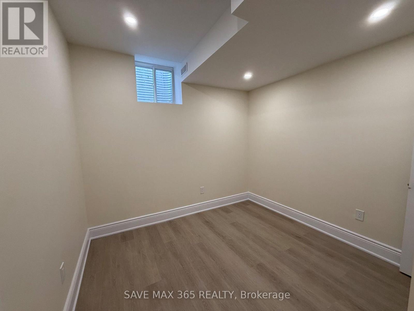 46 James Walker Avenue, Caledon, ON - Indoor Photo Showing Other Room