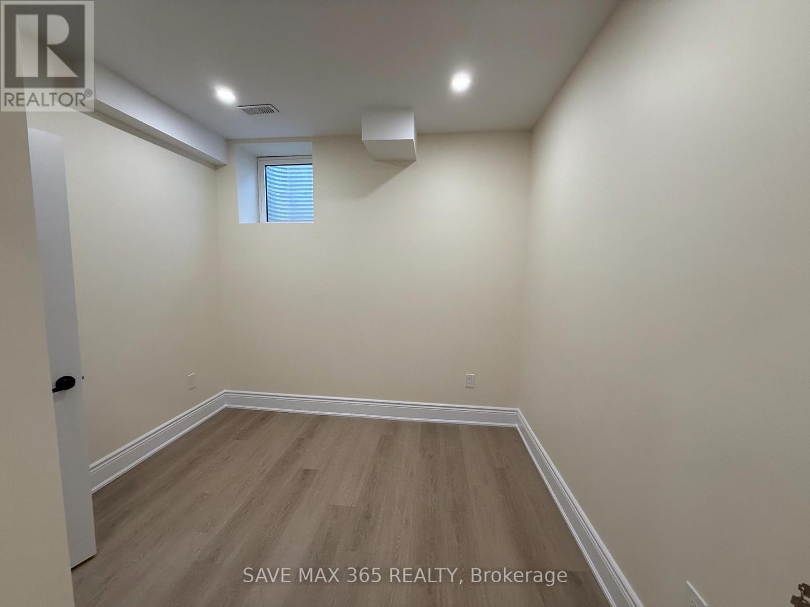 46 James Walker Avenue, Caledon, ON - Indoor Photo Showing Other Room