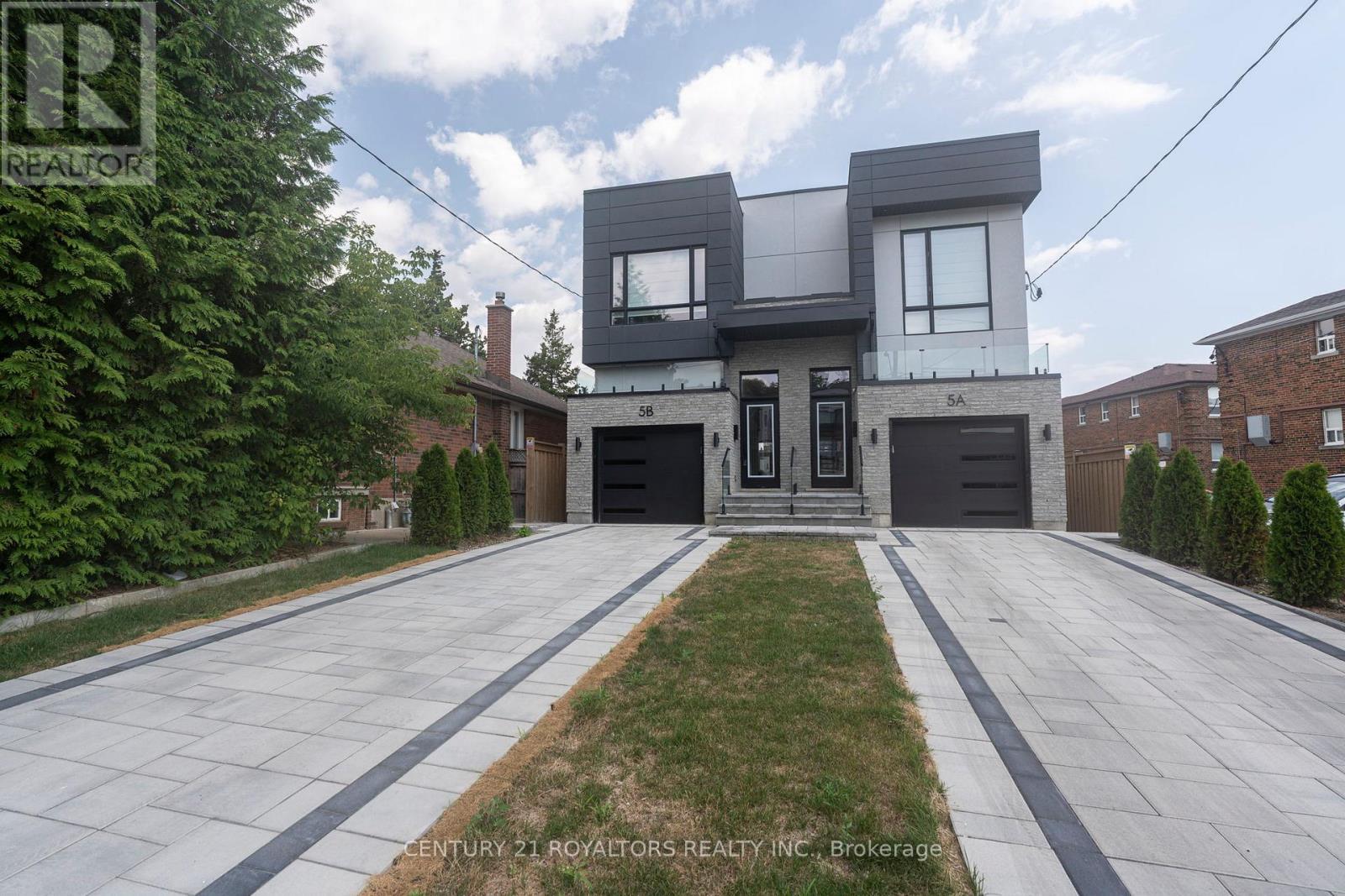 5B Pine Avenue N, Mississauga, ON - Outdoor With Facade