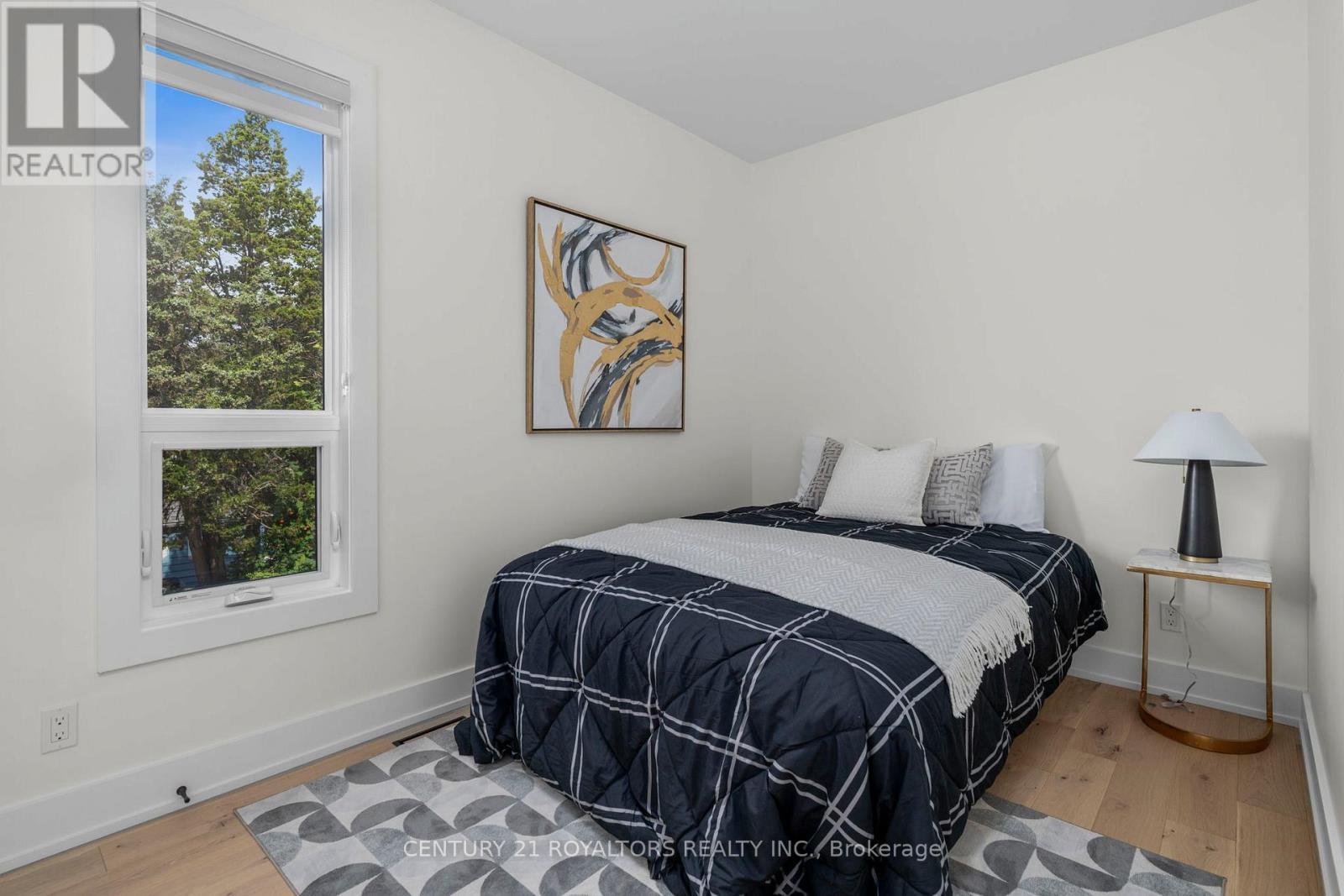 5B Pine Avenue N, Mississauga, ON - Indoor Photo Showing Bedroom