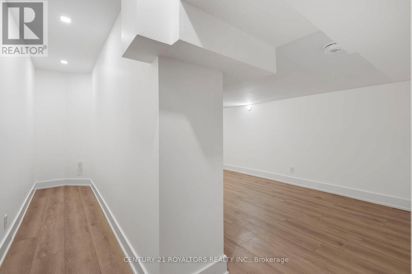 5B Pine Avenue N, Mississauga, ON - Indoor Photo Showing Other Room