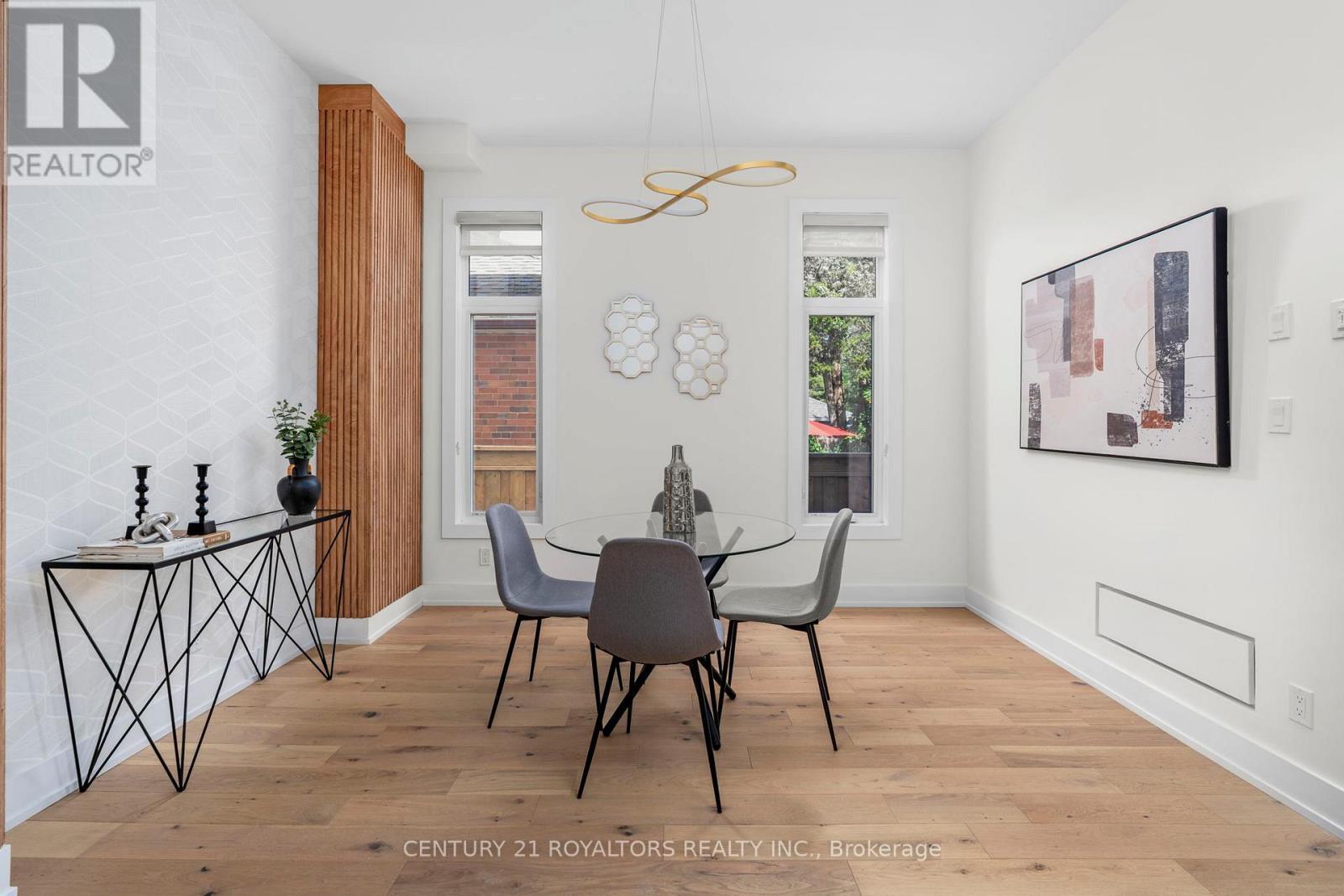 5B Pine Avenue N, Mississauga, ON - Indoor Photo Showing Dining Room