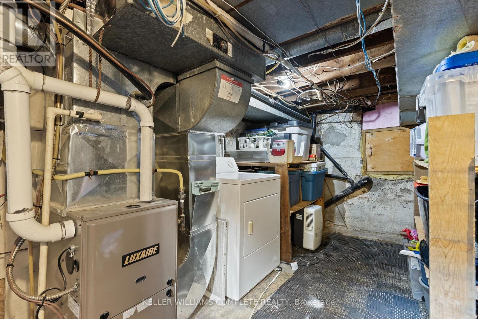 25 Chatham Street, Hamilton, ON - Indoor Photo Showing Basement