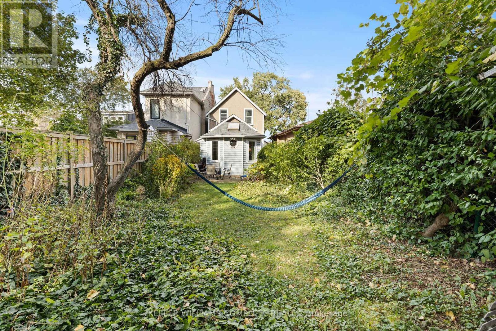 25 Chatham Street, Hamilton, ON - Outdoor