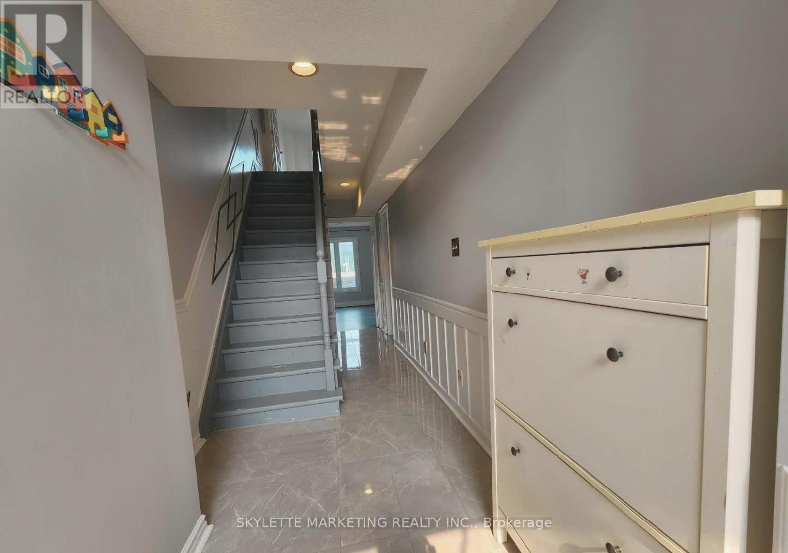 7 - 6 Dowry Street, Toronto, ON - Indoor Photo Showing Other Room