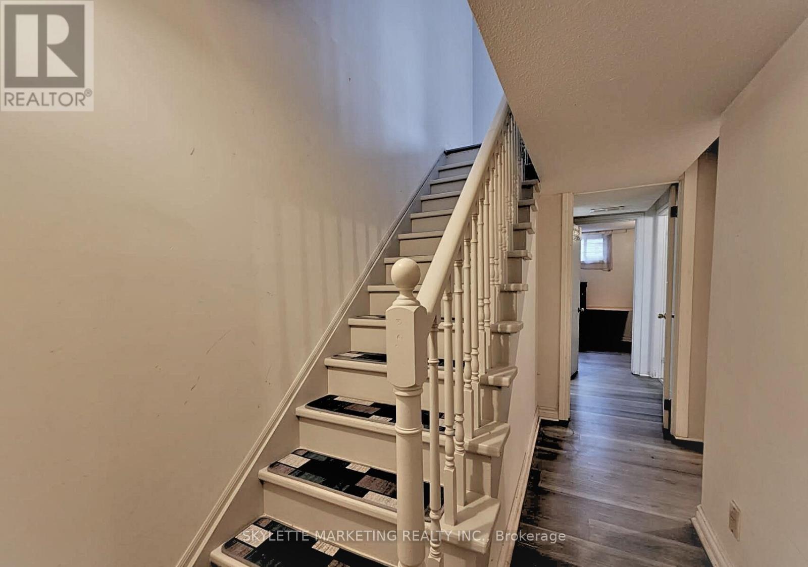 7 - 6 Dowry Street, Toronto, ON - Indoor Photo Showing Other Room