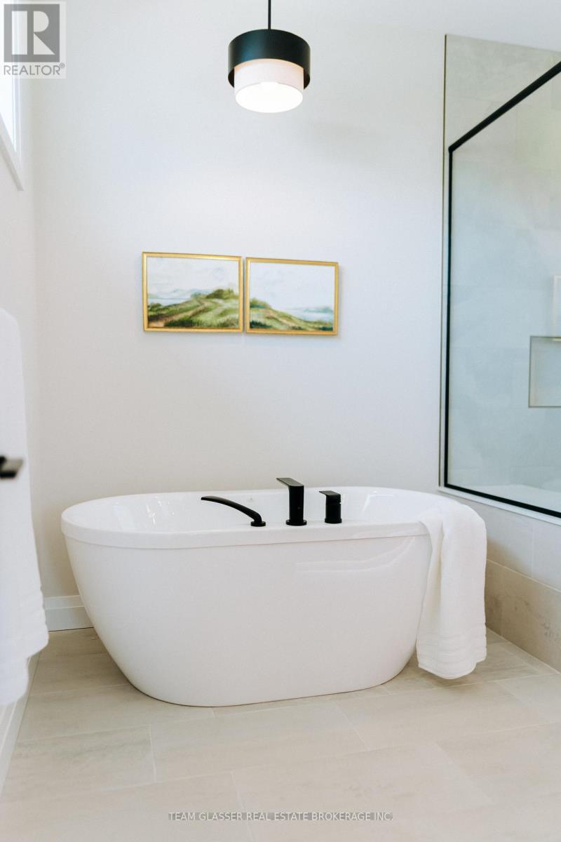 Lot 17 - 71 Dearing Drive, South Huron (Stephen), ON - Indoor Photo Showing Bathroom