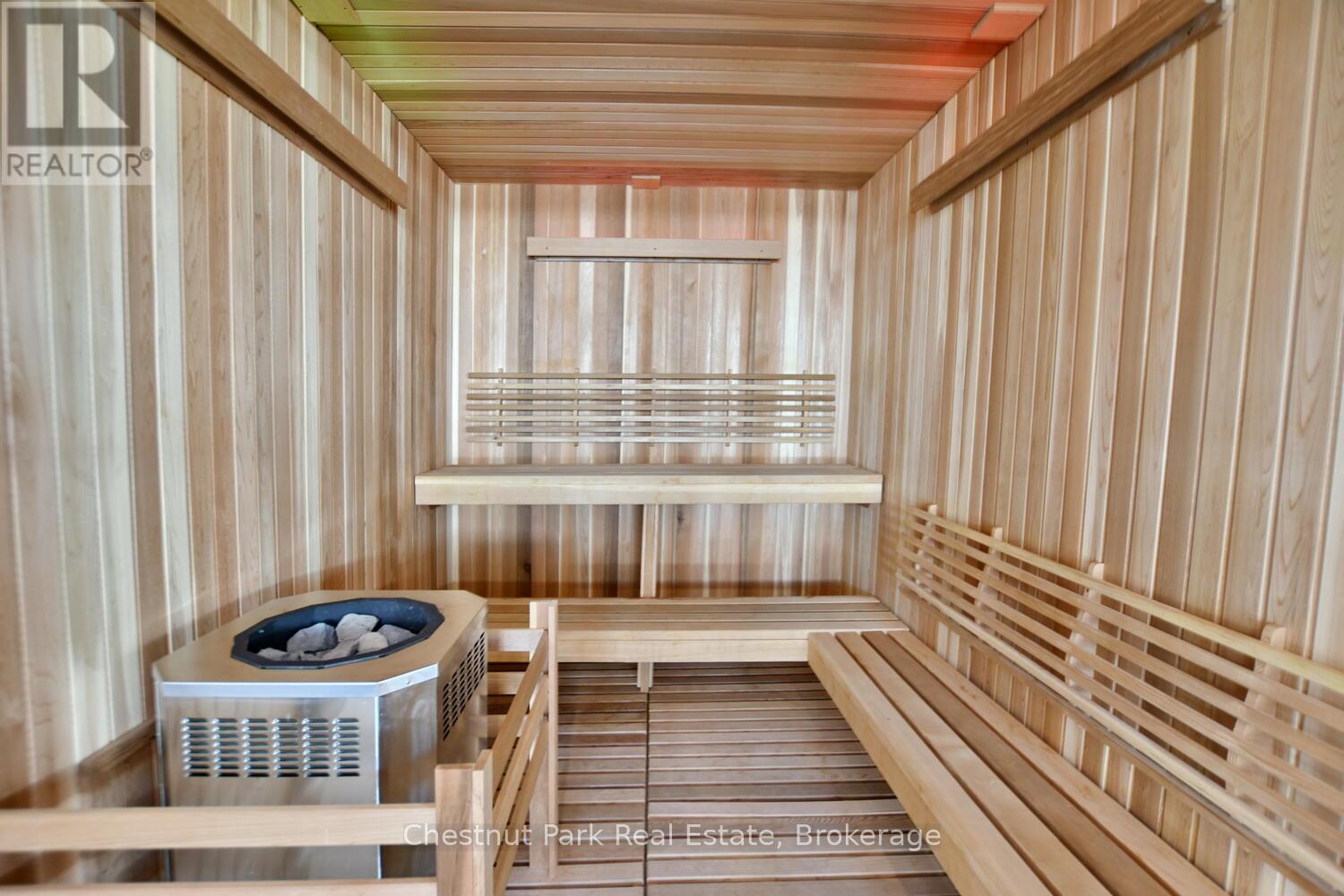 146 Red Pine Street, Blue Mountains, ON - Indoor Photo Showing Other Room