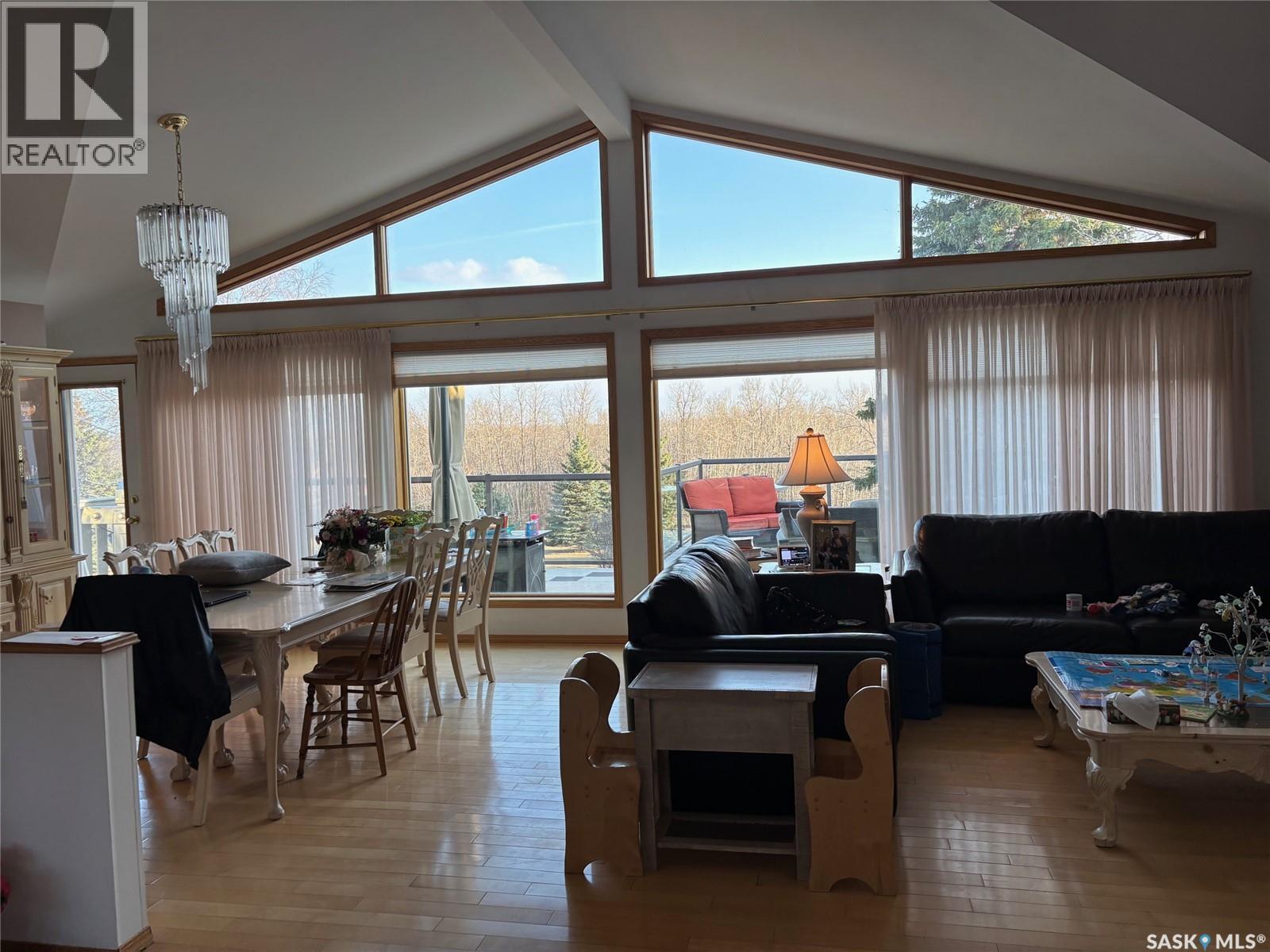 110 Logan Crescent E, Yorkton, SK - Indoor