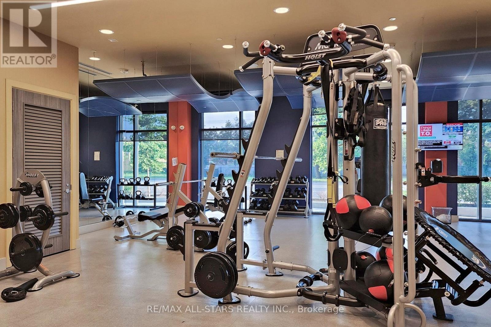427 - 50 Ann O'Reilly Road, Toronto, ON - Indoor Photo Showing Gym Room