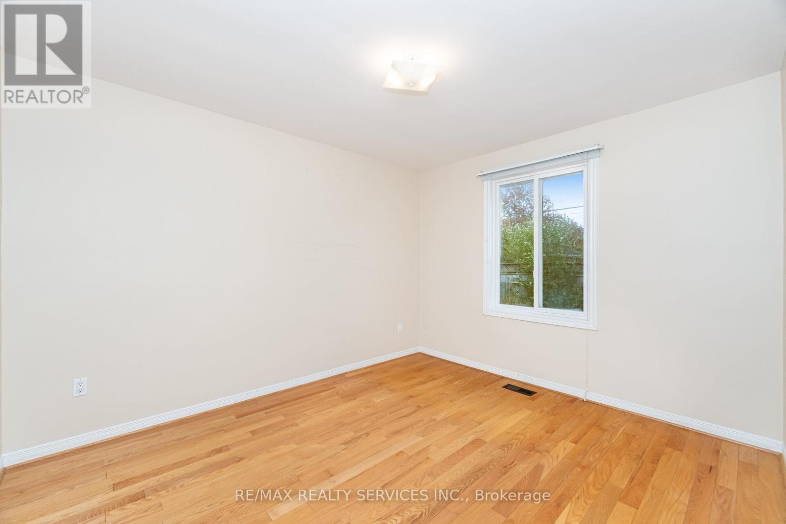 41 Kimbark Drive, Brampton, ON - Indoor Photo Showing Other Room