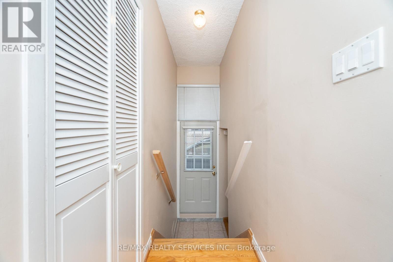 41 Kimbark Drive, Brampton, ON - Indoor Photo Showing Other Room