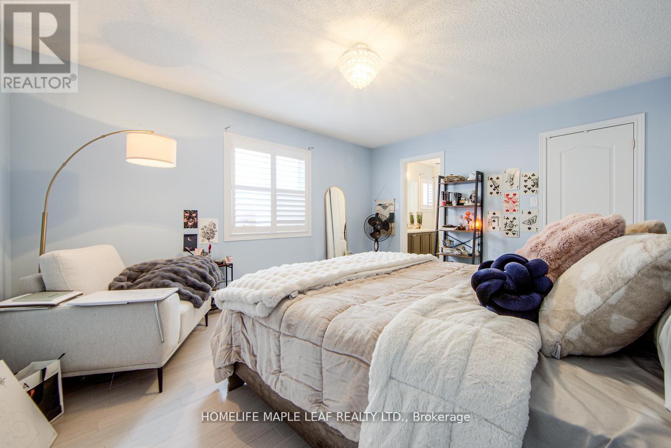 535 Wansbrough Way, Shelburne, ON - Indoor Photo Showing Bedroom