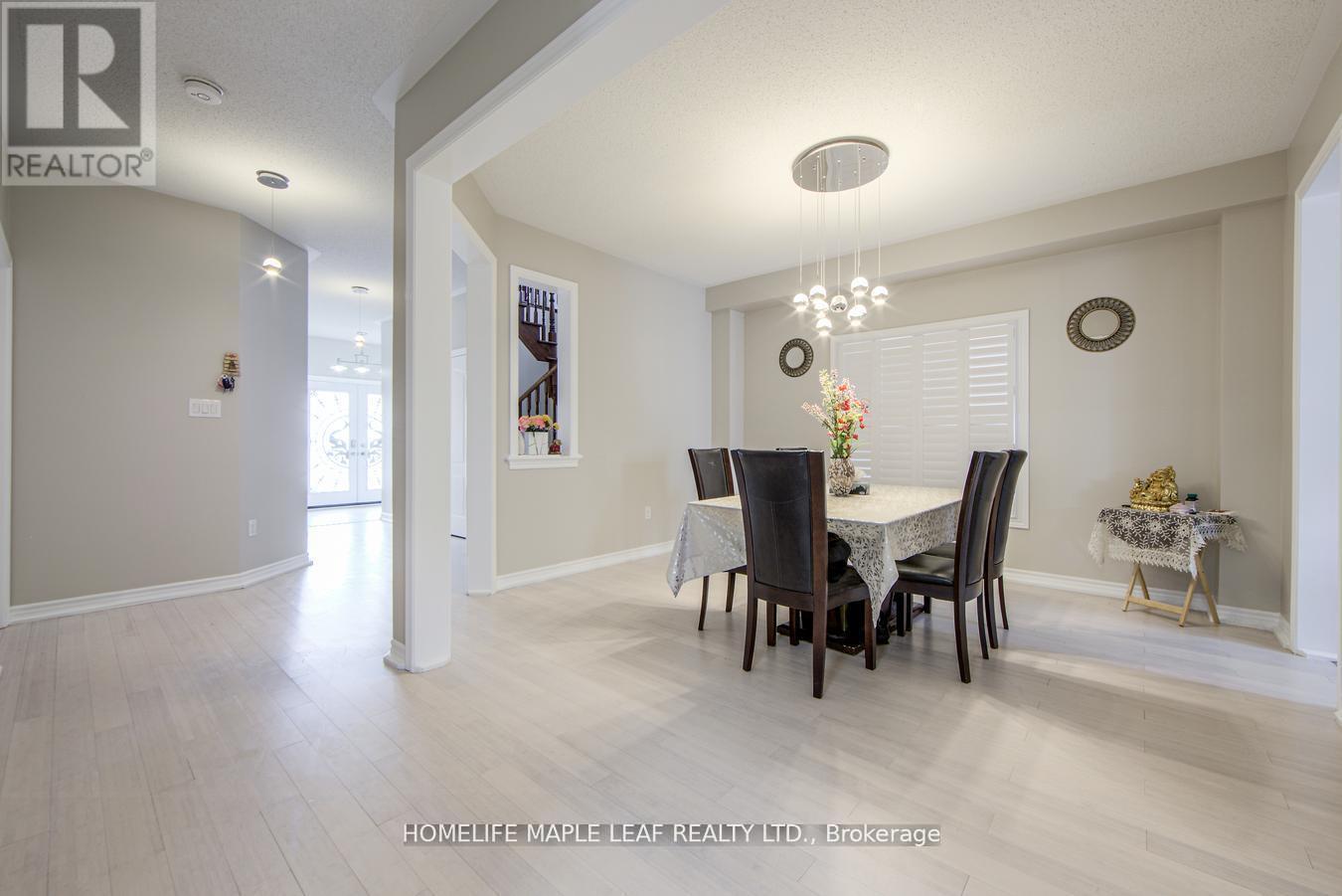 535 Wansbrough Way, Shelburne, ON - Indoor Photo Showing Dining Room