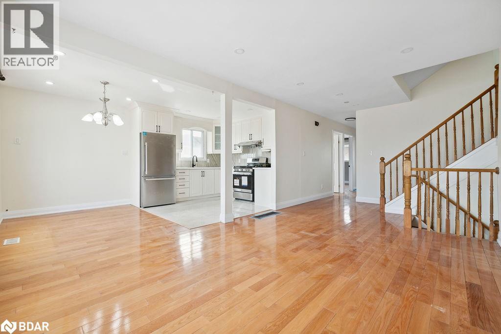 354 Barton Street E Unit# Upper, Hamilton, ON - Indoor Photo Showing Other Room