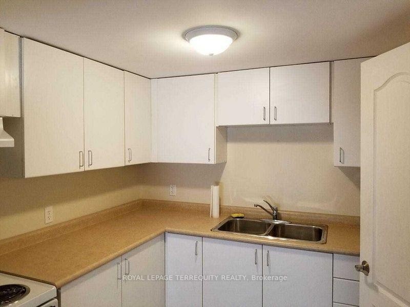 Basement-323 Towercrest Drive, Newmarket, ON - Indoor Photo Showing Kitchen With Double Sink