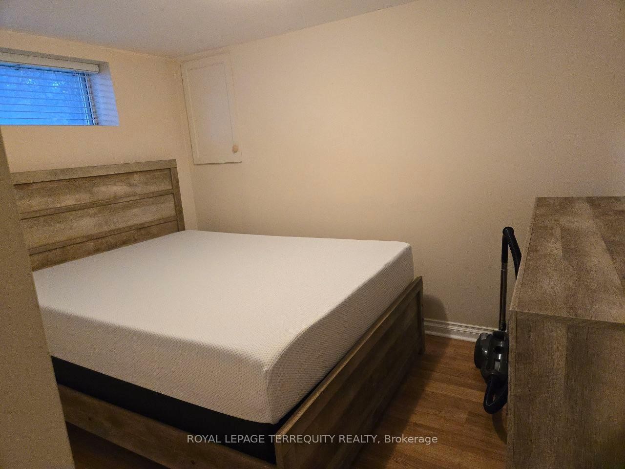 Basement-323 Towercrest Drive, Newmarket, ON - Indoor