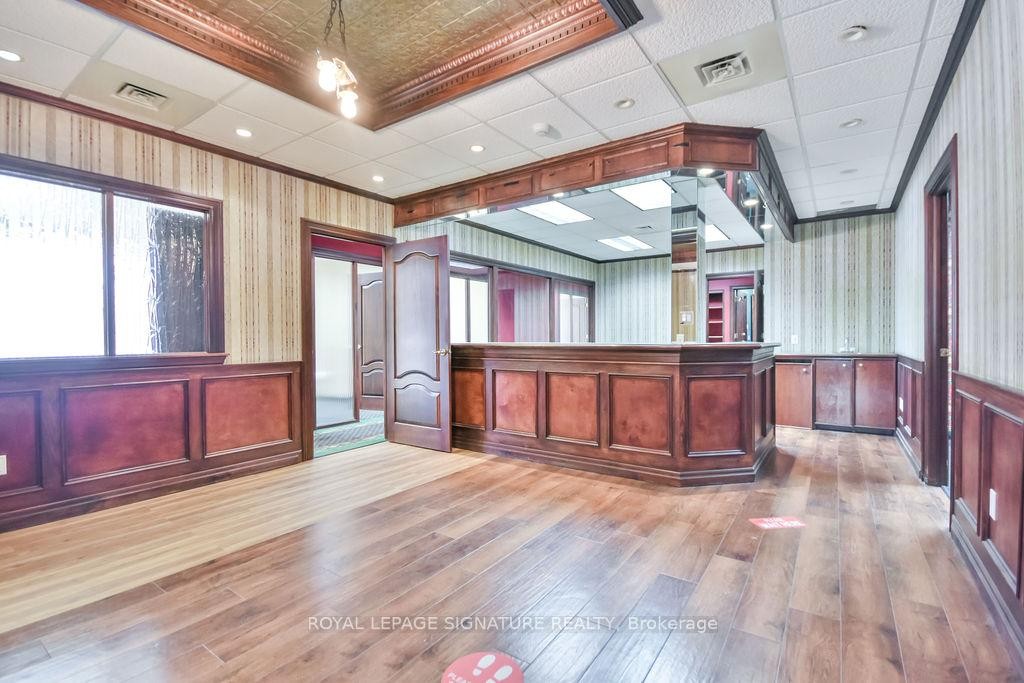 100-19 Front Street N, Orillia, ON